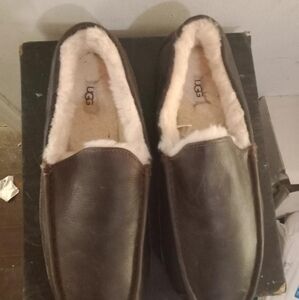 Size 12 brown ugg slippers